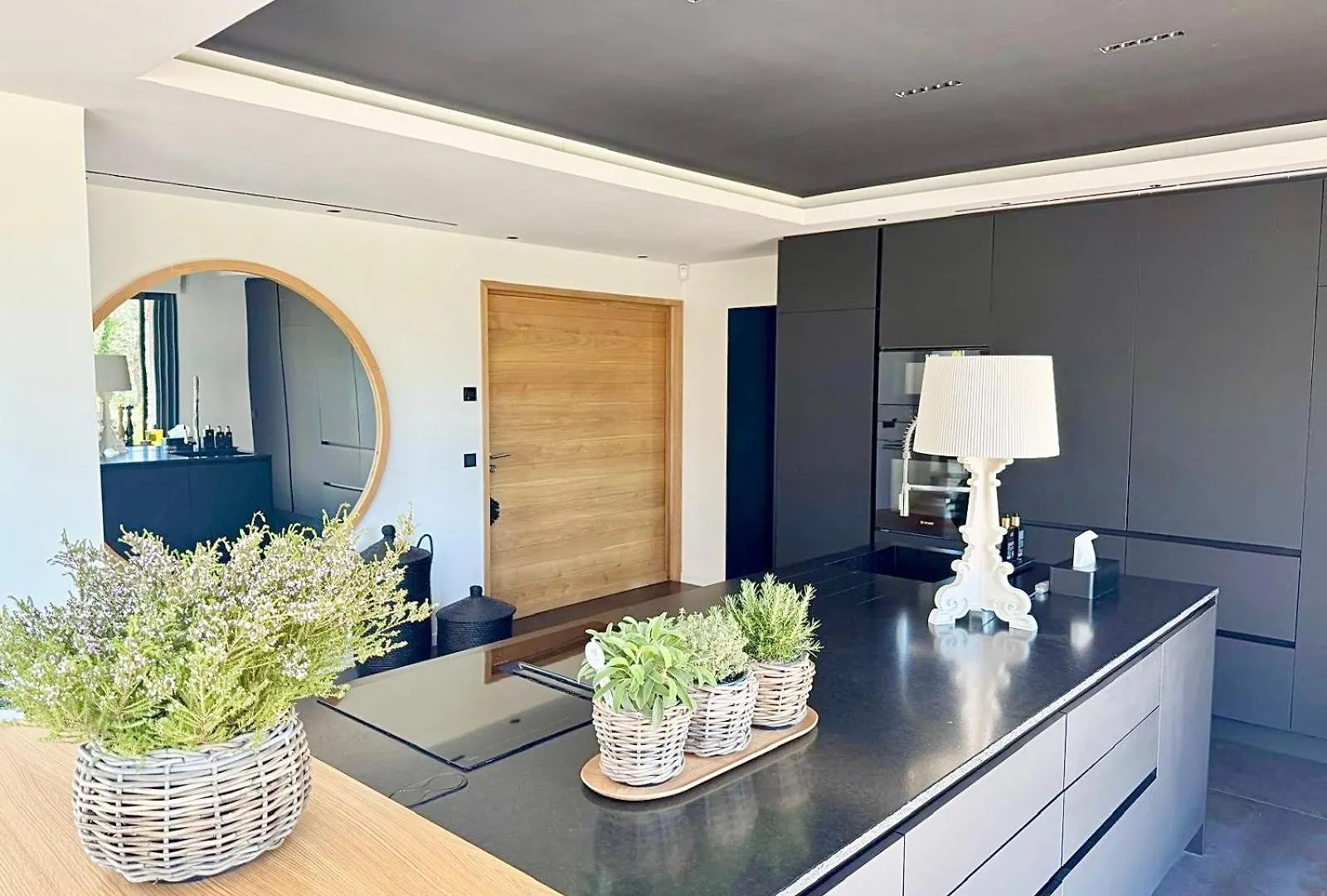 Villa With Pool, Petanque, Large Green Space Roquefort-les-Pins
