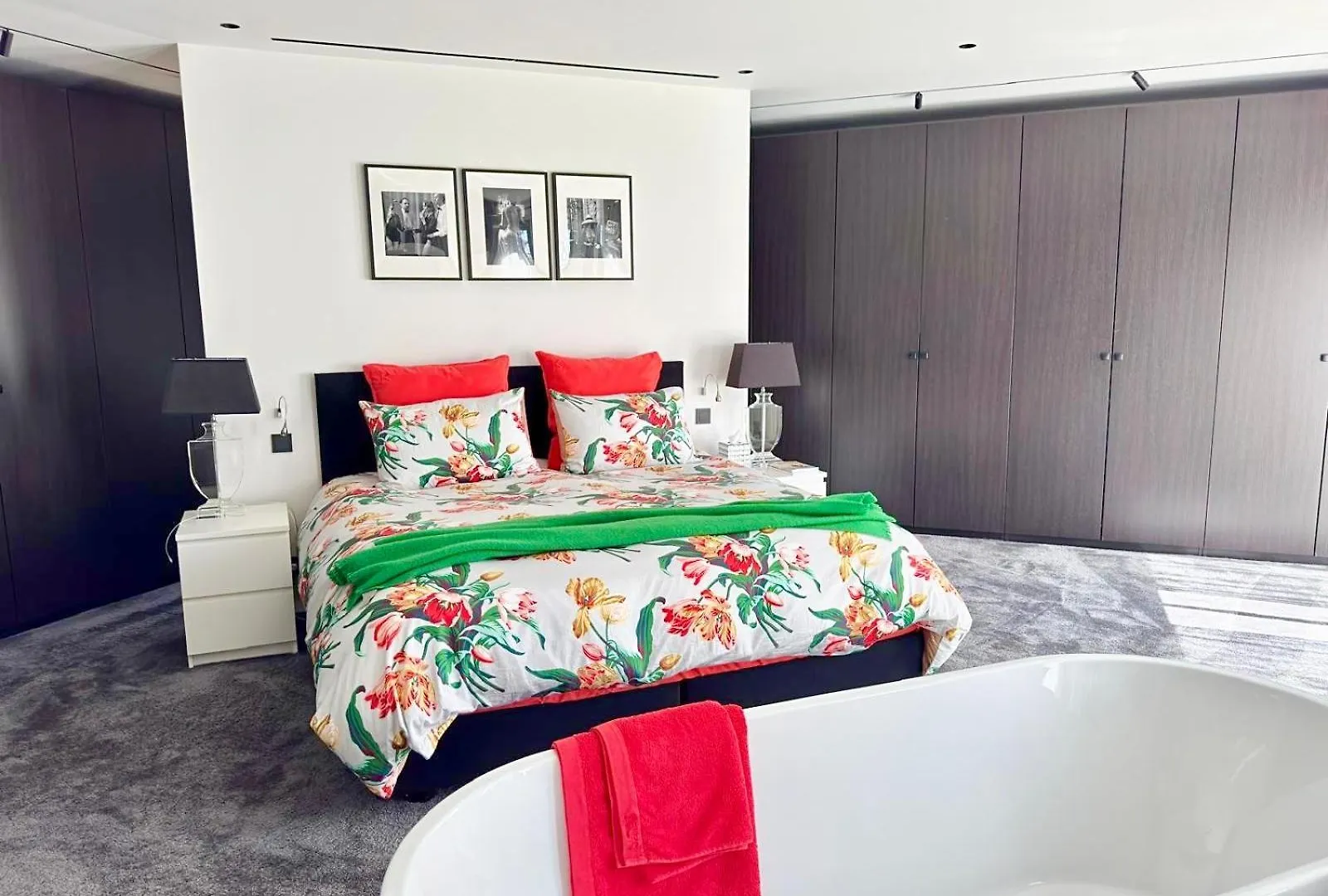 Villa With Pool, Petanque, Large Green Space Roquefort-les-Pins Apartment